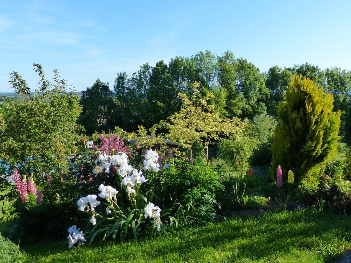 Les Enselmes Bed & Breakfast Montagnieu  Dış mekan fotoğraf